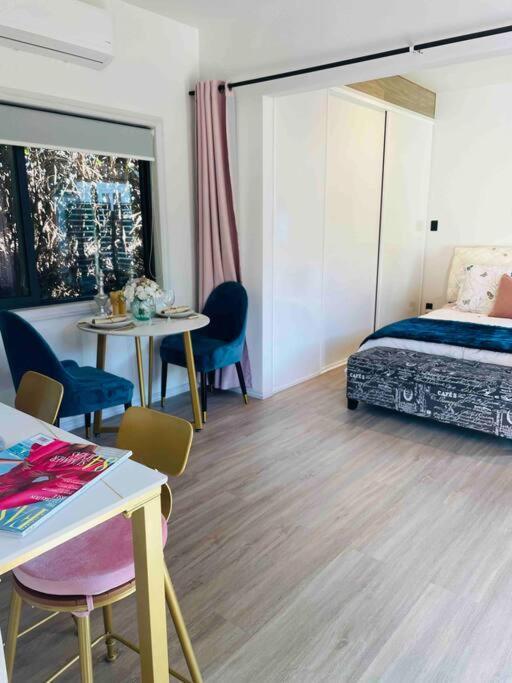 Delightful Little House & Chateau Charme Suite Auckland Exterior photo