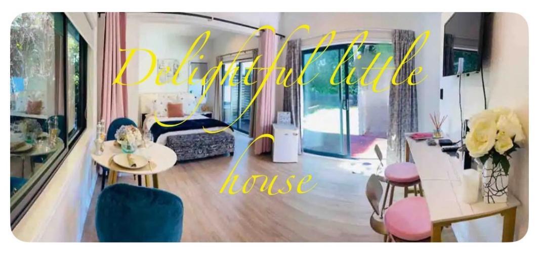 Delightful Little House & Chateau Charme Suite Auckland Exterior photo
