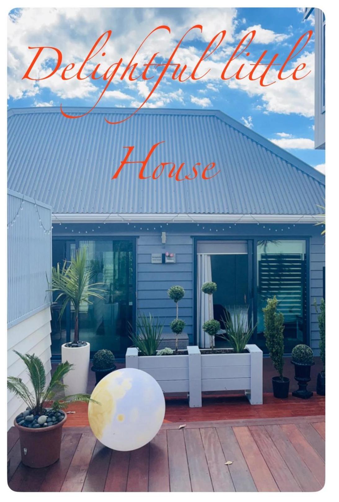 Delightful Little House & Chateau Charme Suite Auckland Exterior photo